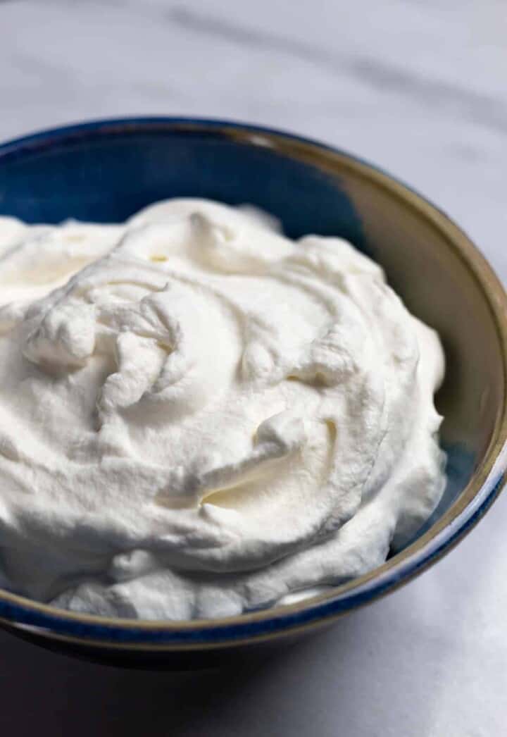 Low-carb Whipped Cream (keto and sugar-free)